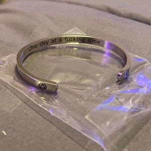 NWT - Silver - Bracelet; Recovery Alcohol Narcotics Recover Steps
